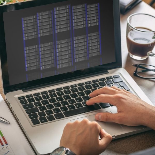 featured-image-managing-and-querying-databases